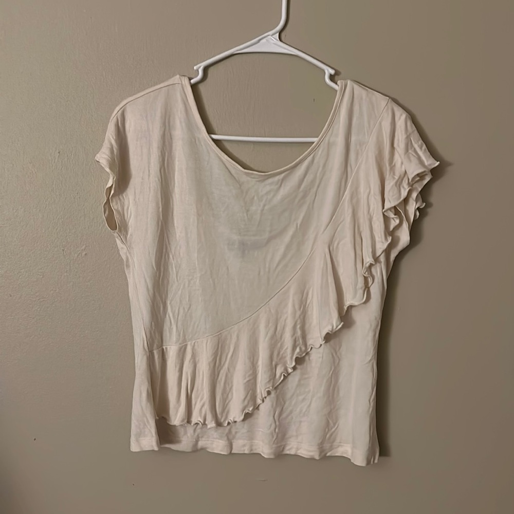 Ruffle style top - Picture 1 of 4